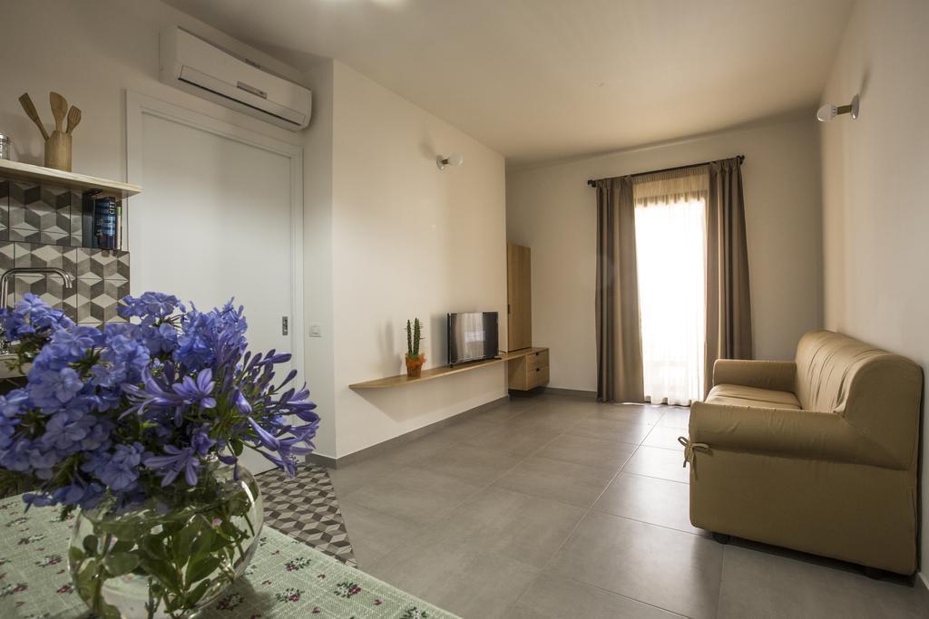 Quinto Tronco Hotel Elini Buitenkant foto